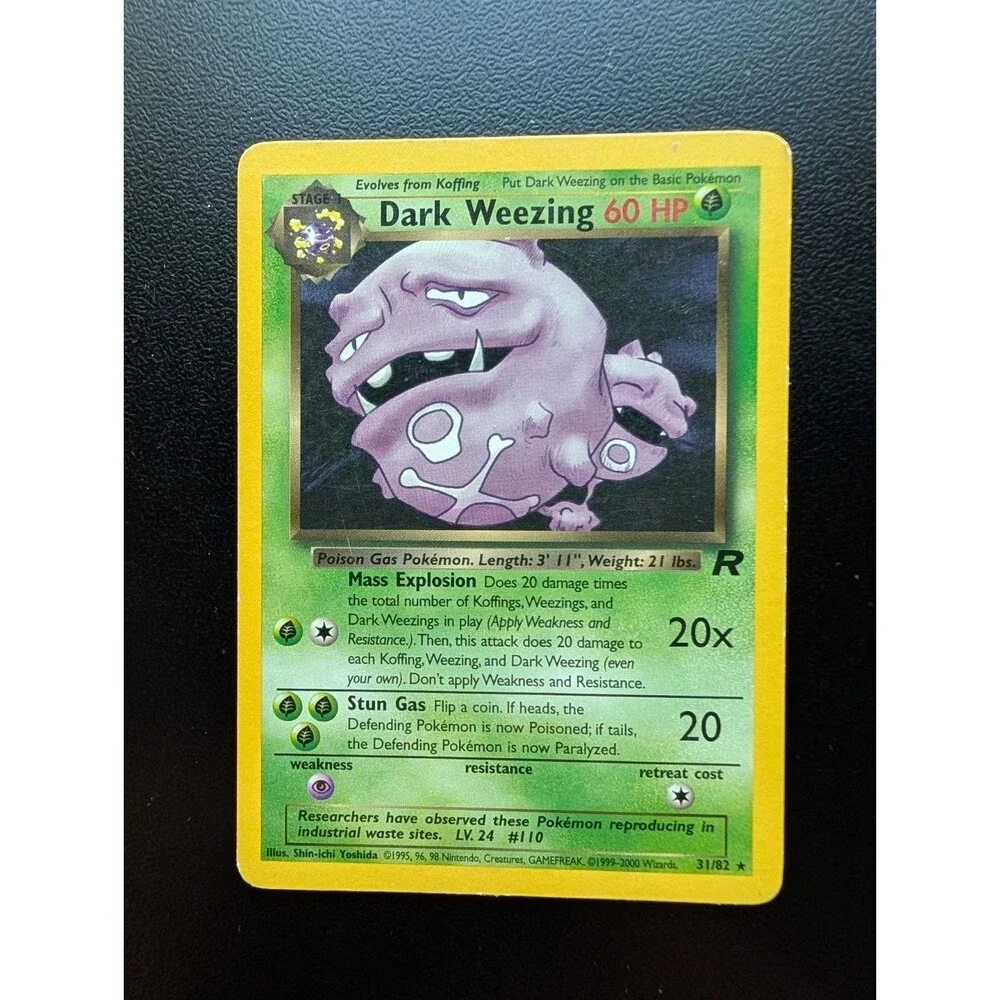 Dark Weezing 31/82 Team Rocket Regular rare pokemon card vintage